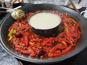 Guai Meizi Hot Pot & Snack Shop (Changshui Hangcheng Branch)
