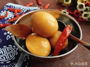 Huiwei Wu. Yunxian Chicken Rice Noodles (Nanping Street Branch)