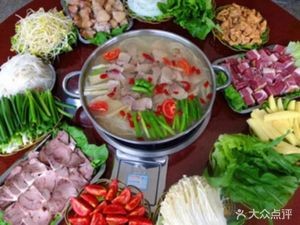 Authentic Fuyuan Suan Cai Tu Zhu Jiao Hot Pot (Ma Jie Branch)