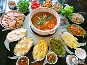 Mengzhiwei Fuyuan Sour Pickle Pork Leg Hotpot (Xinguang Alley Branch)