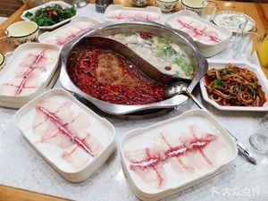 Longji Sea Bass (Zhongtie Yunshidai Branch)