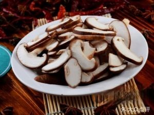 Gan Ziqi Braised Chicken Rice (Dingyi Tiancheng Store)