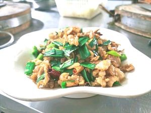 Fang Yuan Red Xuanwei Home-style Dish