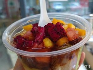 Dong Nainai Pork Trotter Rice Noodles