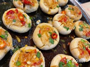 Heyuan Xiaozhutui Wanrenchao Catering Night Market (Haiyuan Temple Branch)