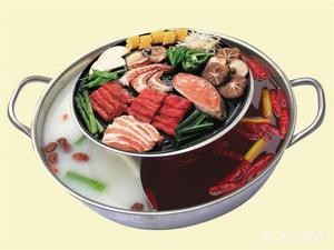 Authentic Fuyuan Pickled Pork Trotter Hot Pot (No.16, Xiucai Tang Village)