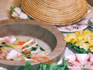 抚仙湖野生菌石锅鱼(春城映象店)