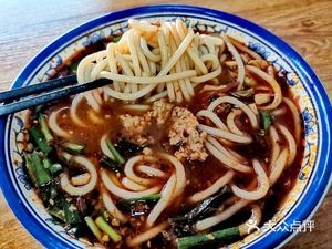 Longji Old Kunming Small Pot Rice Noodles (Heilinpu)