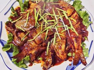 Suiyi Home-style Fish Restaurant (Binbei Street Branch)