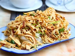 Moon Eight Treasures (Ma Mai Street Store)