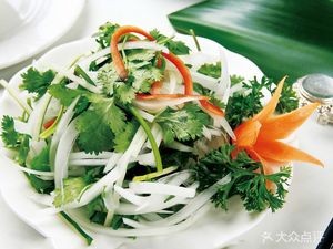 Liu's Yard Iron Pot Stew