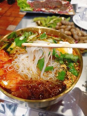 Dang Ran Di Guo烤肉 (Hongxing City Store)