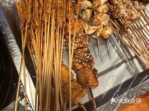 Lienhuo NaiNai Hot Pot (Small Skewers)