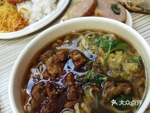 Hong Jiu Jiu Spicy Noodles (Wenlin Community Store)