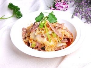 Lang's Clay Pot Braised Pork Spicy Noodles (Yipin Xinjing Branch)