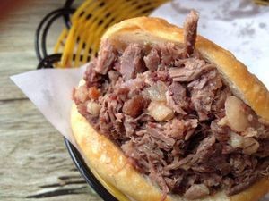 Lü Changyuan Donkey Meat Fire Cake (Hasi Branch)