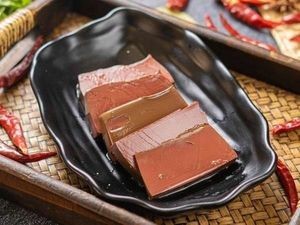 Cao's Duck Neck (Jishi Road Branch)