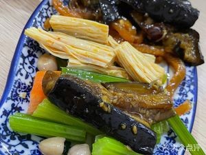 Xinyuan Beef Noodles