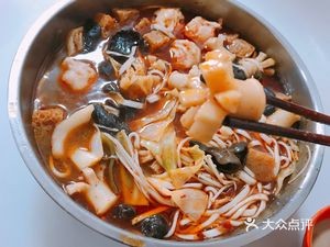 Lin's Spicy Hot Pot with Pig Intestine Noodles (Anseng Street Store)