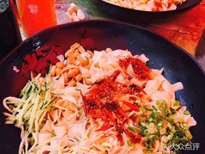 Nongda First Spicy Skewers (Chengdong Xinju Branch)