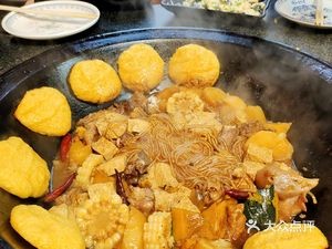 Xiang Xiang Iron Pot Stew (Tangchang Community Branch)