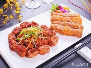 Luo's Small Restaurant