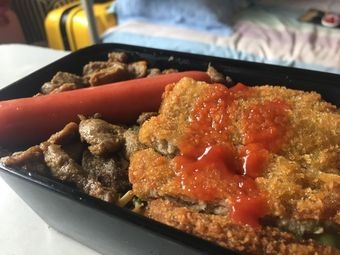 Tongtong Delicious Kitchen Fried Meat Rice Crispy Chicken Rice Dumplings (Anju Community Branch)