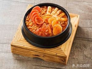 Brothers Classic Flatbread with Braised Pork in Pot