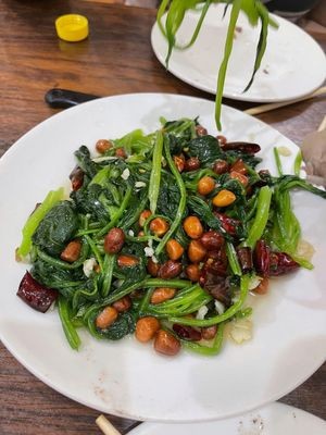 Liangzi Beef Bone Restaurant (Wuxu Community Store)