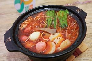 Xinxiang Yuan Dali Crossing Bridge Rice Noodles Shop