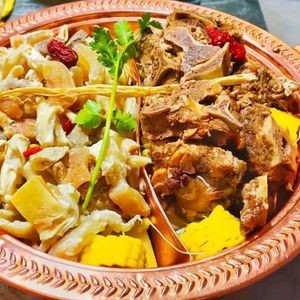 Liu's Boss Tender Meat and Bone Soup (Tonghe Road Store)