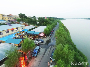 Changlinghu Farmhouse