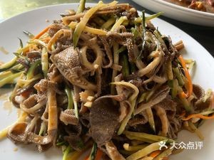 Liu Da Pan Zi Fan Dian