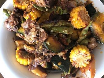 Lakeside Old Home Farmhouse