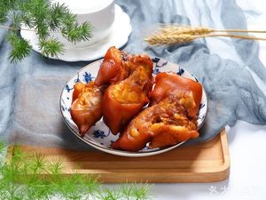 Hou Zhugong Private Small Plate Dishes Smoked Sauce Pub (Nanfang Hua Garden Store)