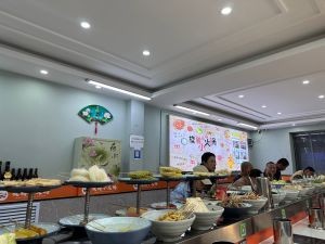 新发镇寻椒旋转小火锅