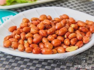 Xiaosan's Dumpling & Grocery Shop