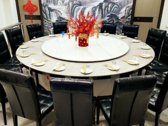 Little Couple Restaurant