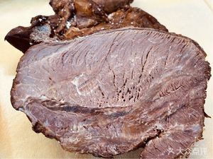 Xunjiang Fang (Yikuang Street Store)