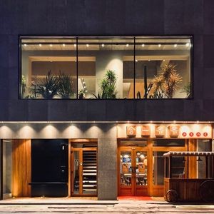 Heyi Grandpa · Family Kitchen