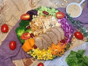 Nice·Nai Xi Salad (Yuanding Garden Branch)