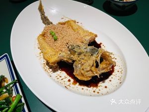 Southeast Lake Courtyard