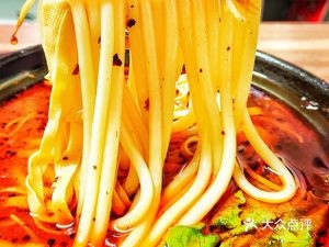Yue Haiyan Pot Hot Pot (Sandpot Spicy Hot Pot Shop)