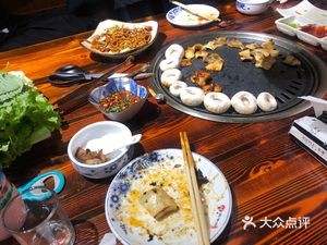 Huai Zhong Charcoal Grilled Meat Shop