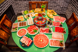 Qushi Old Beijing Hot Pot with Charcoal (Wanke City Branch)