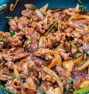 Street Food BBQ Noodles
