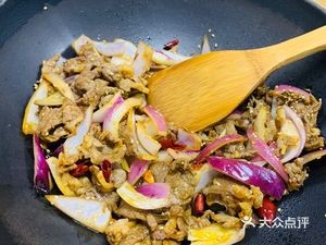 Little Glasses Beef Noodle Shop (Linyuan Community Branch)