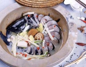 Fish Fresh Straw Hat Stone Pot Fish