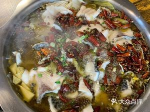 Old Chengdu Sour Fish (Jialong Xiangshuwan Store)