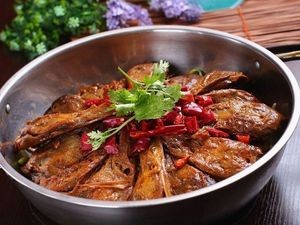 Yan Jie Wuhan Black Duck Spicy Shrimp Stir-Fry with Duck Head